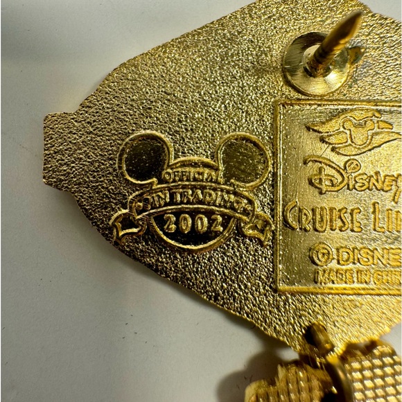 (Sold)NWT. Disney pin Polynesian resort pin. Disney Cruise Line DCL 2002. - Picture 9 of 9